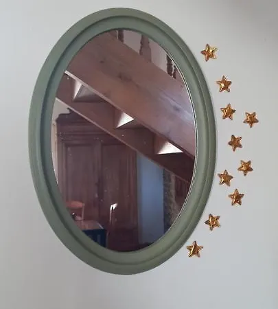 לינה וארוחת בוקר La Mesange Bleue 4*