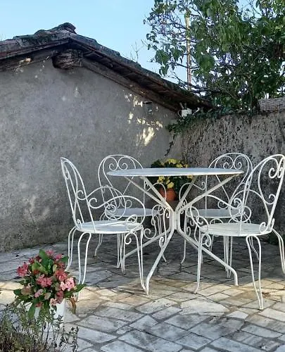 Bed & Breakfast La Mesange Bleue 4*